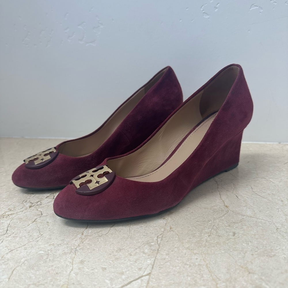 Maroon Tory Burch suede wedges with gold buckle